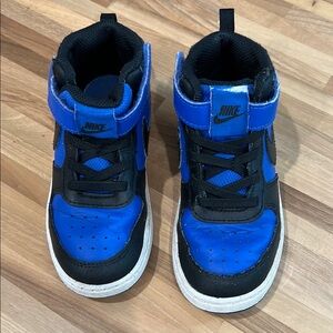 Nike Kids Black and Blue Sneakers